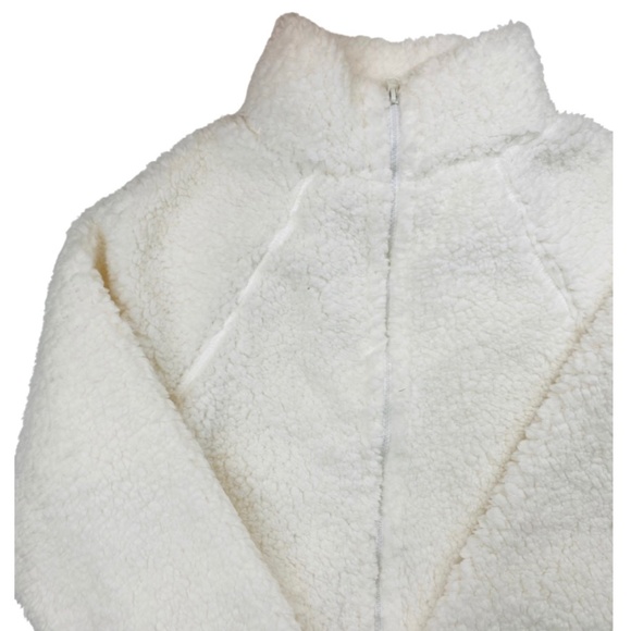 NWT White Sherpa Fleece Jacket - Picture 2 of 4